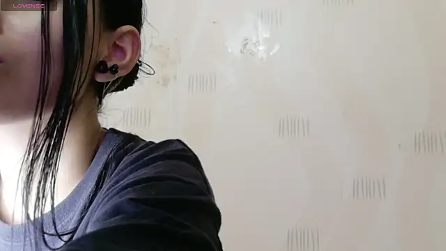 Živá chatovací místnost yourcuteneighbourr