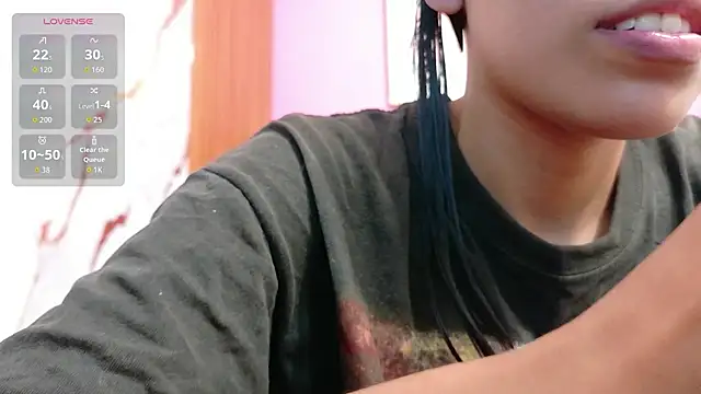 Živá chatovací místnost yourcuteneighbourr