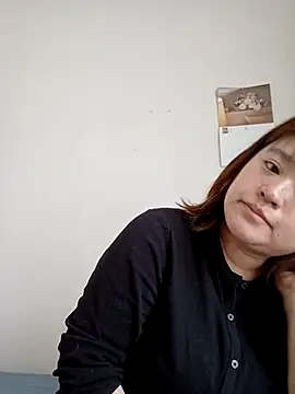 raakotan Adlı Modelin Canlı Sohbet Odası