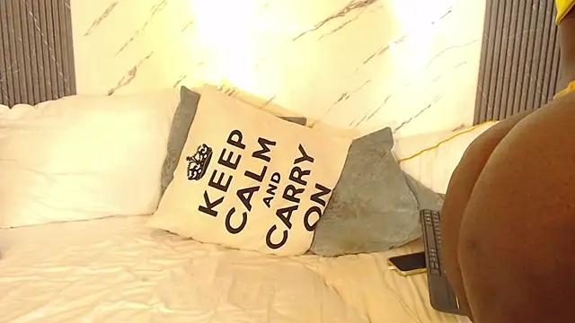 Chat soba uživo modela NahomyAndrews