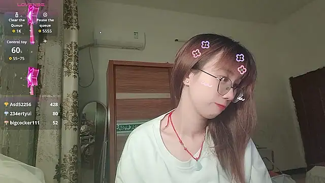 Chat ao vivo de Lili_666