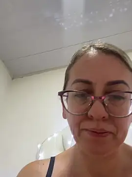 Pokój czatu na żywo – miss_hanna07
