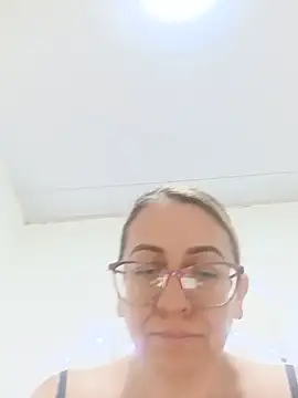 Živá chatovací místnost miss_hanna07