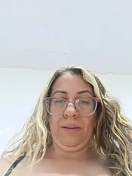 Živá chatovací místnost miss_hanna07