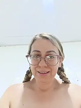 Pokój czatu na żywo – miss_hanna07