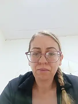 miss_hanna07 লাইভ চ্যাট রুম