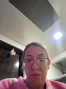 غرفة دردشة miss_hanna07 المباشرة