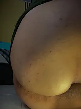 _Shara_Handal_ Pertunjukan Kamera Seks Langsung