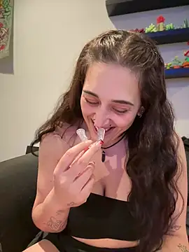 Živá chatovací místnost ThicBunz
