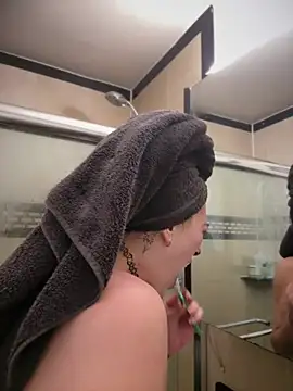 ThicBunz – Naživo XXX chat