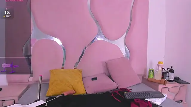 Živá chatovací místnost Freyaht