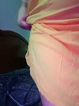 عرض كام Quenn_Chiraz_Squirt الجنسي المباشر