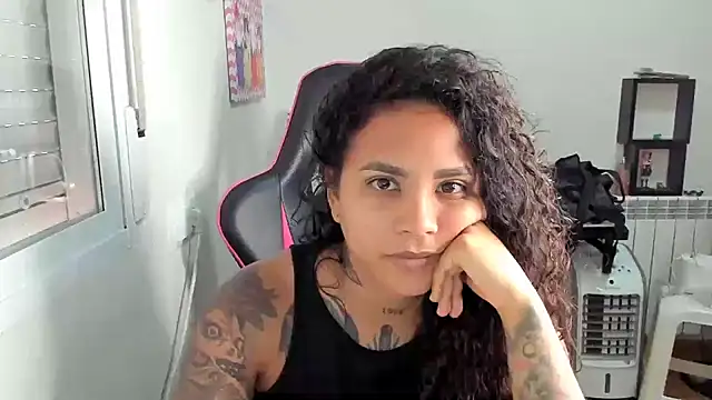 Živá chatovací místnost Ama_music