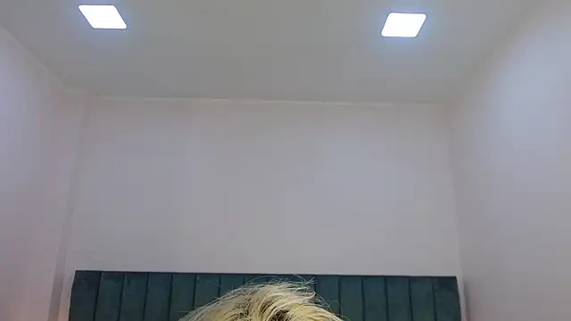 חדר צ'אט בשידור חי של april_bunnyy