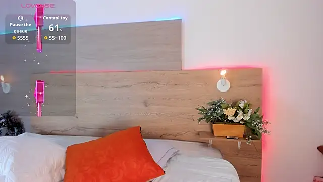 Katrina_baurii élő chatszobája