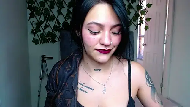 Violettasquirt – live chatrum