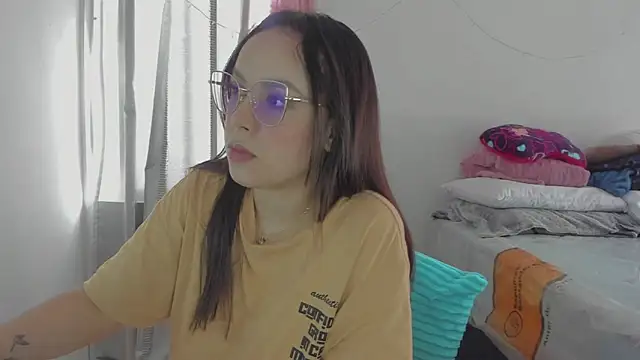 Chat soba uživo modela HARLEYNAPIER