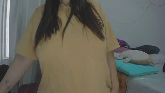 Živá chatovací místnost HARLEYNAPIER