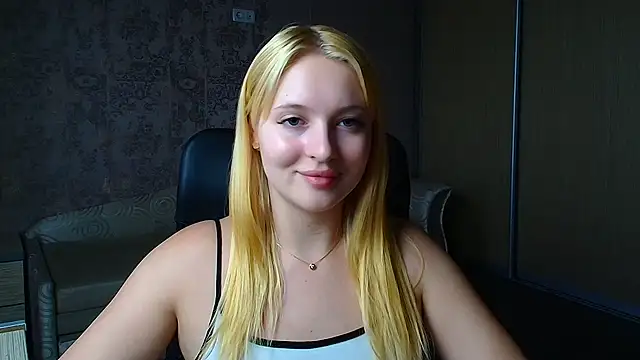 Milka_kiss_'s Live Chat Room