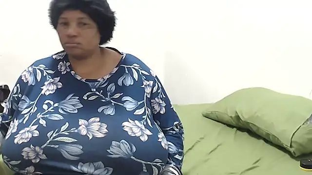 Chat ao vivo de Bustyslave48