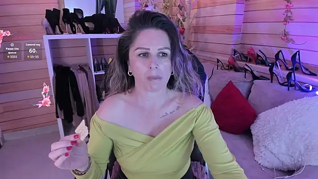 Živá chatovací místnost Victoria_collins_1
