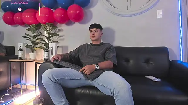 הופעת סקס קאם בשידור חי של Cristopher_strong