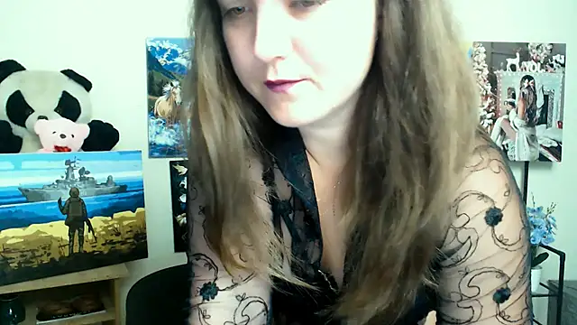 Darina_M_ Adlı Modelin Canlı Sohbet Odası