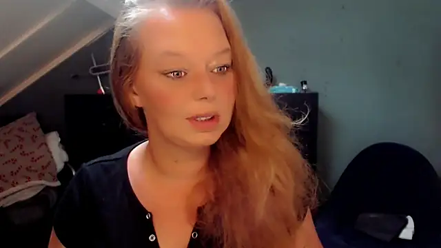 roxanna24 élő chatszobája
