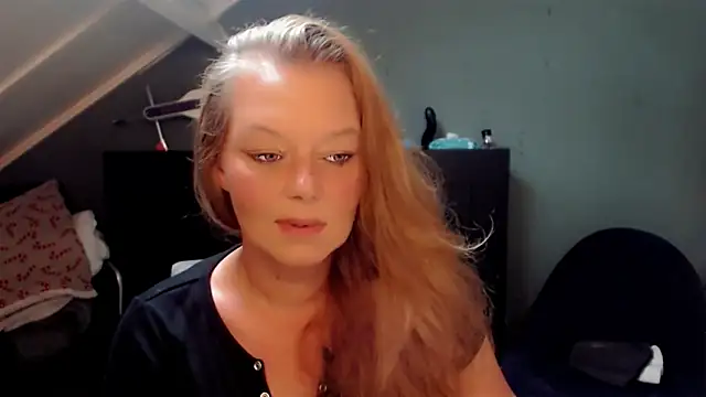 roxanna24 live-chat rom