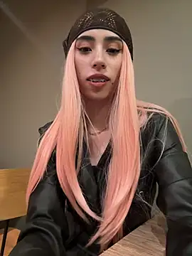 Chat soba uživo modela Catyloves
