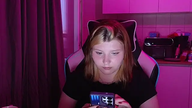 norinanakaluu Live Chatraum