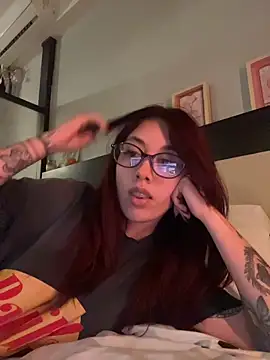 yourdreamgirl11 Adlı Modelin Canlı Sohbet Odası