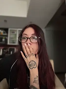 غرفة دردشة yourdreamgirl11 المباشرة