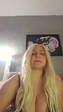 AlissaBigBoobs Cameră chat live