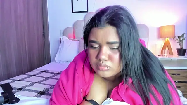 NaomiAsha Live chatroom