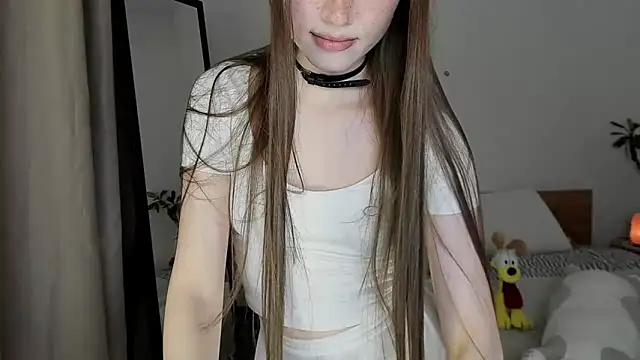 Stella_Sunny – Naživo chatovacia miestnosť