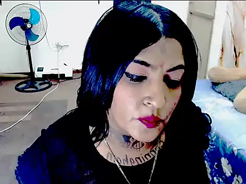 Indiancatz2 Adlı Modelin Canlı Sohbet Odası