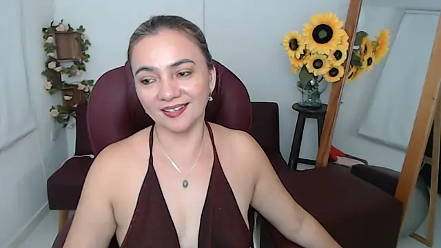 Онлайн чат Ghada_milf