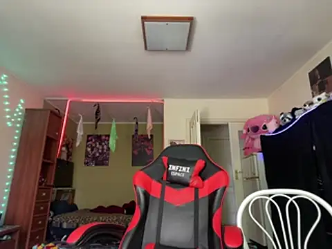 Mike_severi2 – Naživo chatovacia miestnosť