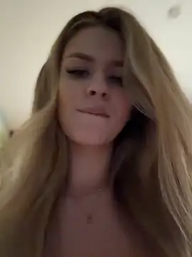 Chat soba uživo modela Love_Bri