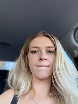 Živá chatovací místnost Love_Bri