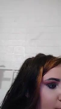 Sala de chat en directo de AdelinaJude