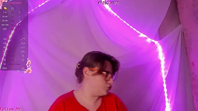 חדר צ'אט בשידור חי של Seductive_She_Wolf