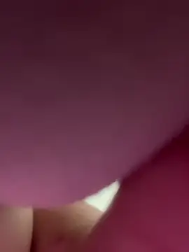 CUMFOREVERY1nTitTiES2 Adlı Modelin Canlı Sohbet Odası