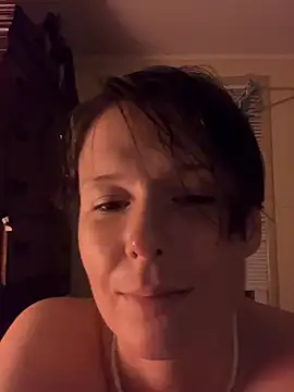 Chat soba uživo modela CUMFOREVERY1nTitTiES2