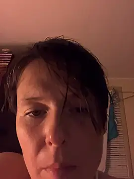 CUMFOREVERY1nTitTiES2 чат на живо