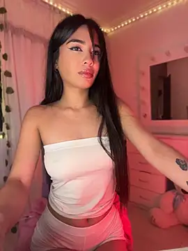 lina_pink Adlı Modelin Canlı Sohbet Odası