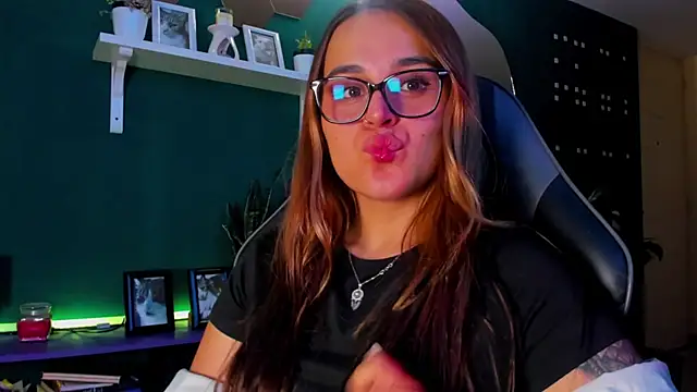 evy_orange1 Live Chatraum