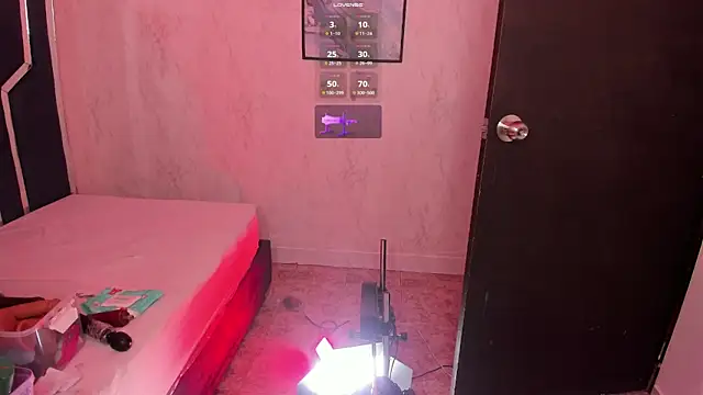 MilaHall_ Live Chatraum
