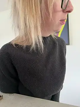 Giuliana_babyn Live chat-huone